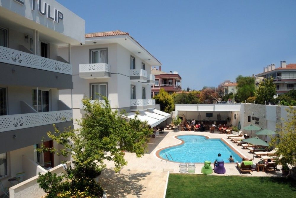 Hotel Ege Tulip Çeşme Exterior foto